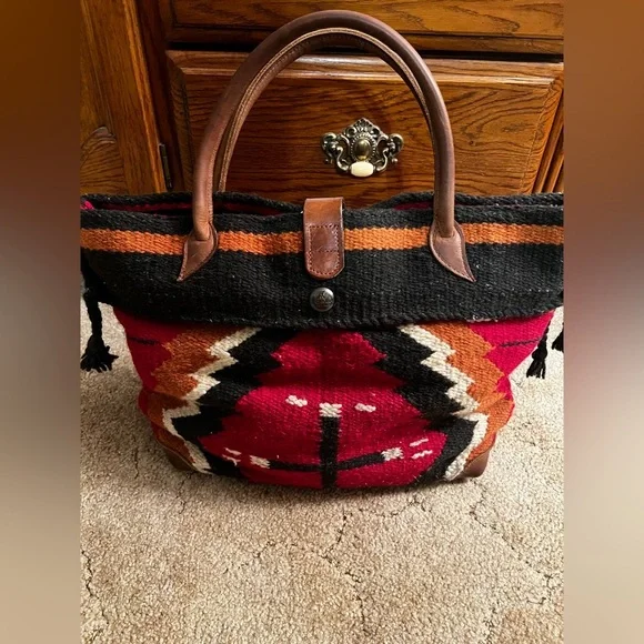 Western Artisan Red and Black Geometric Tote - Picture 6 of 11